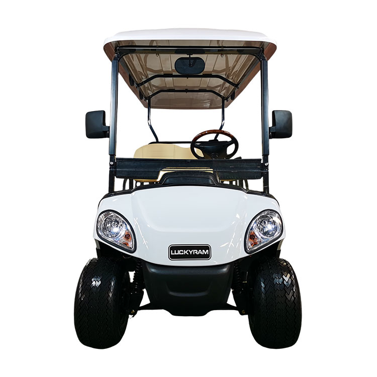 Încă folosiți vehicule cu benzină pentru transportul terenurilor de golf?