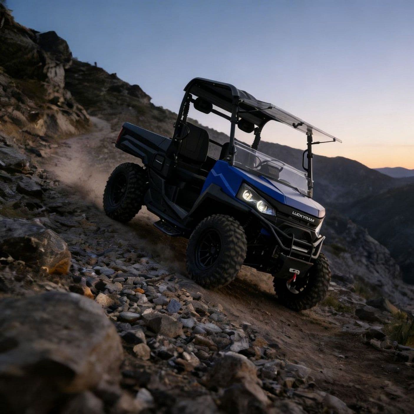 4WD UTV pentru vânătoare 20KW Putere de vârf 400mm Wading 350kg Sarcină
