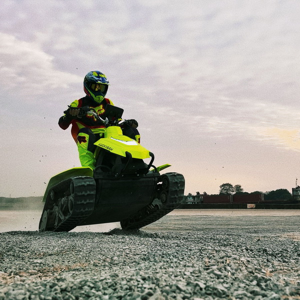 Snowmobil electric de înaltă performanță pentru utilizare off-road